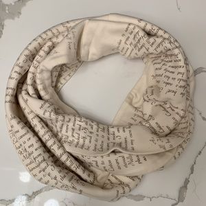 Storiarts Wuthering Heights Infinity Scarf